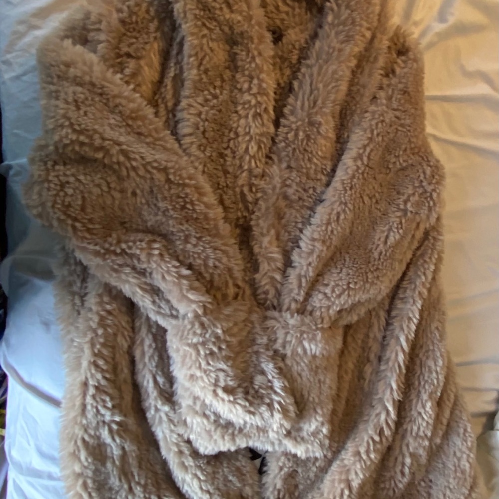 DawnLevy tabatha faux fur fleece coat. Sz xl NWOT